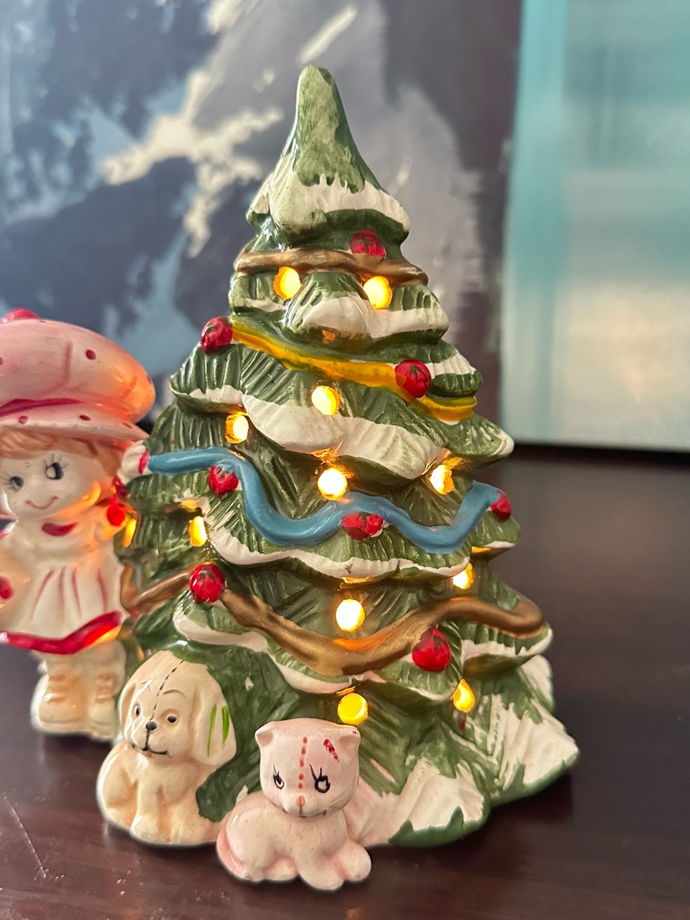 Vintage Strawberry Shortcake A Berry Merry Christmas Ceramic Tree - Picture 9 of 11